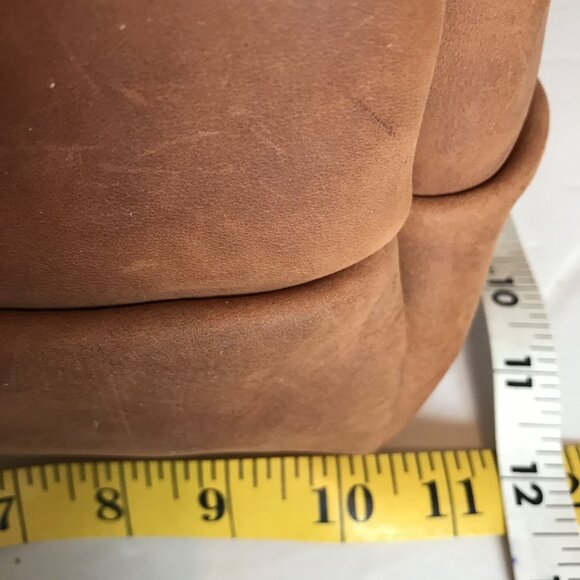 Portland Leather Goods Classic Honey Brown Leather Medium Tote Bag - Picture 6 of 12